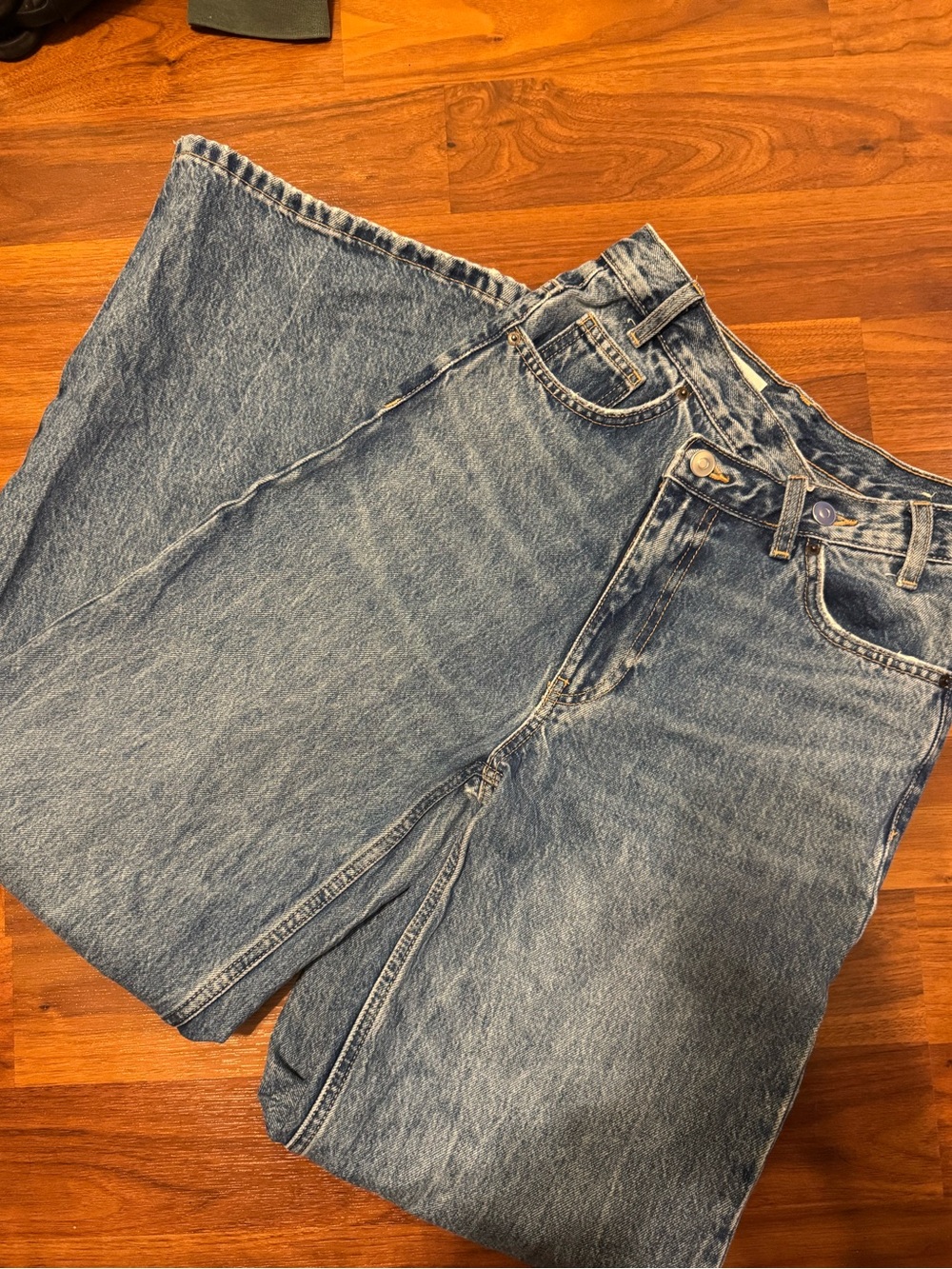 Zara Wide Leg Jeans